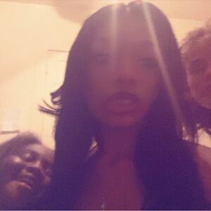 Meet your Posher, Amai